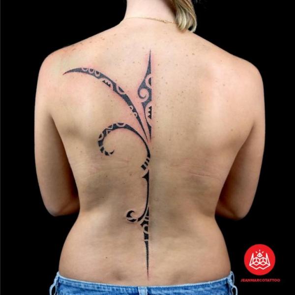 Half of Tribal tattoo on back by 2vision Estudio