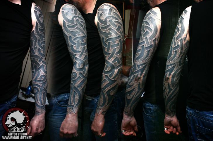 Tracery Tribal tatoo sleeve by Mad-art Tattoo