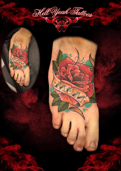Mom Lettering tattoo by Hellyeah Tattoos on Foot