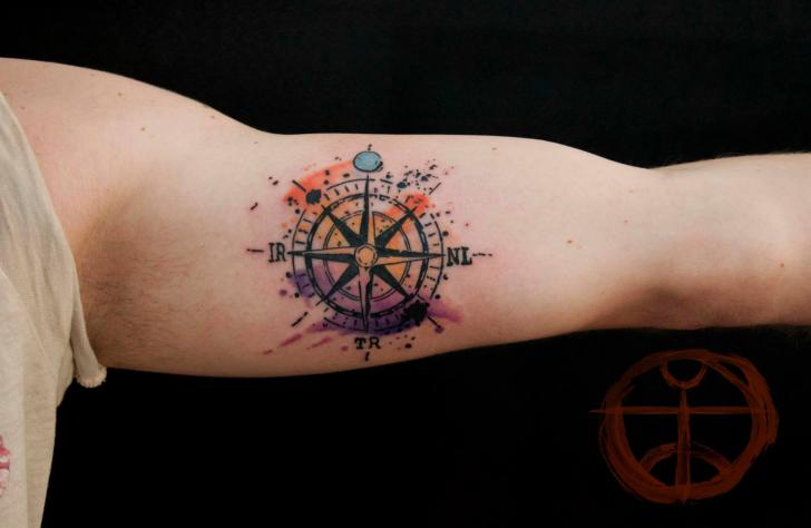 Strange Compas Aquarelle tattoo by Galata Tattoo