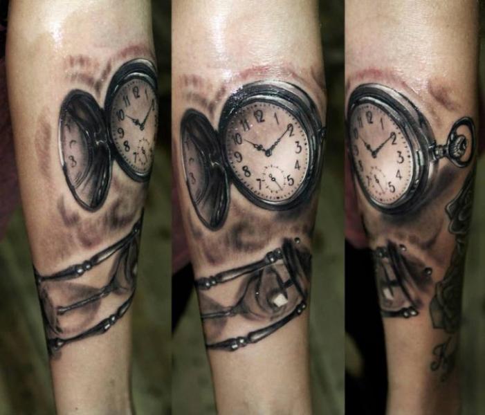 Time Clocks Realistic tattoo by Georgi Kodzhabashev