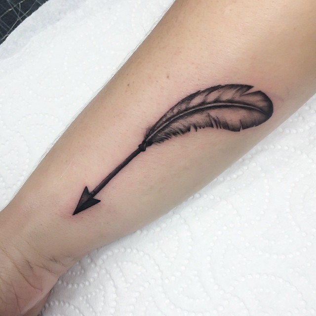 Arrow Feather Grey tattoo