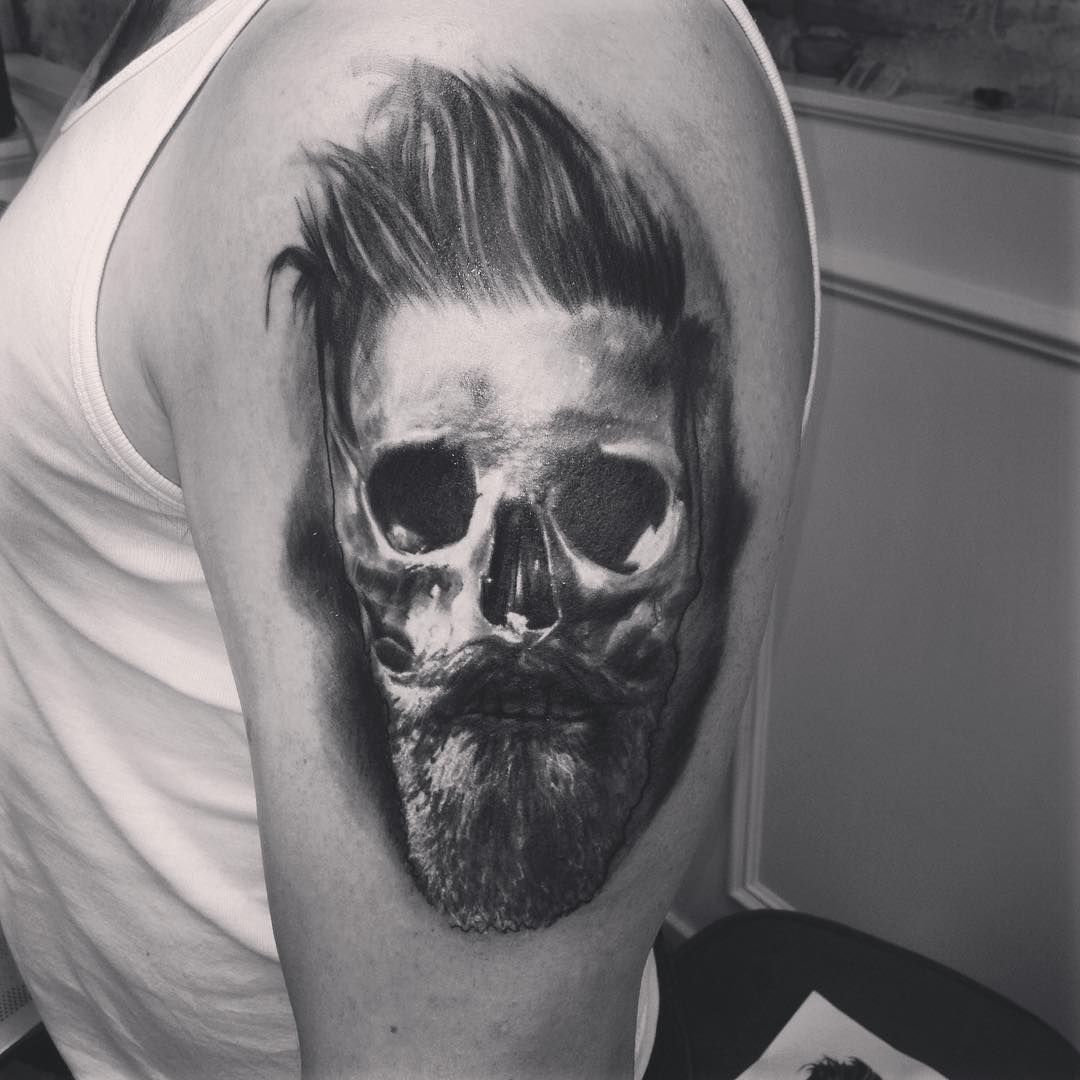Shoulder Skull Tattoo