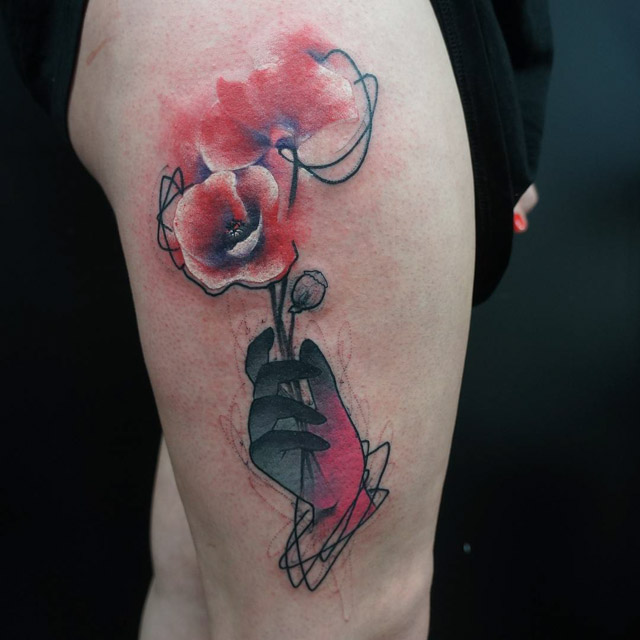 hip poppy flowers tattoo