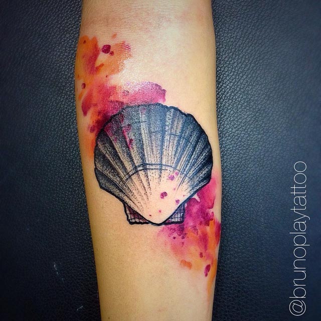arm tattoo sea shell