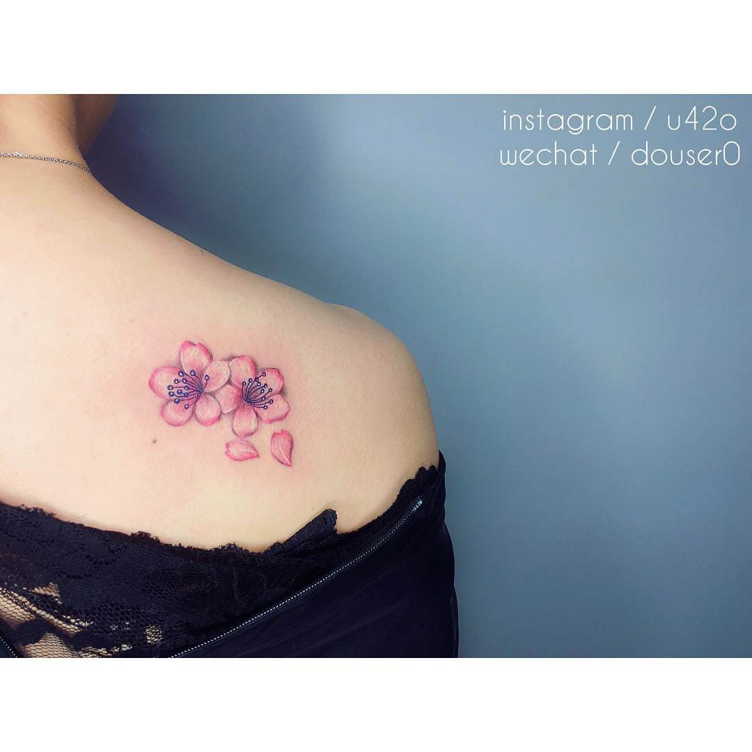 shoulder blade cherry blossom tattoo