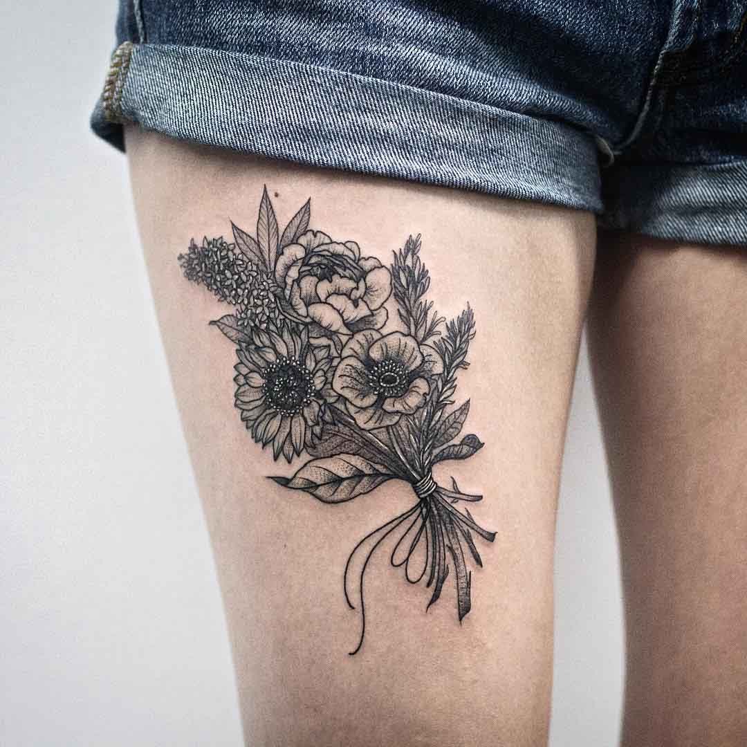 thight tattoo flowers