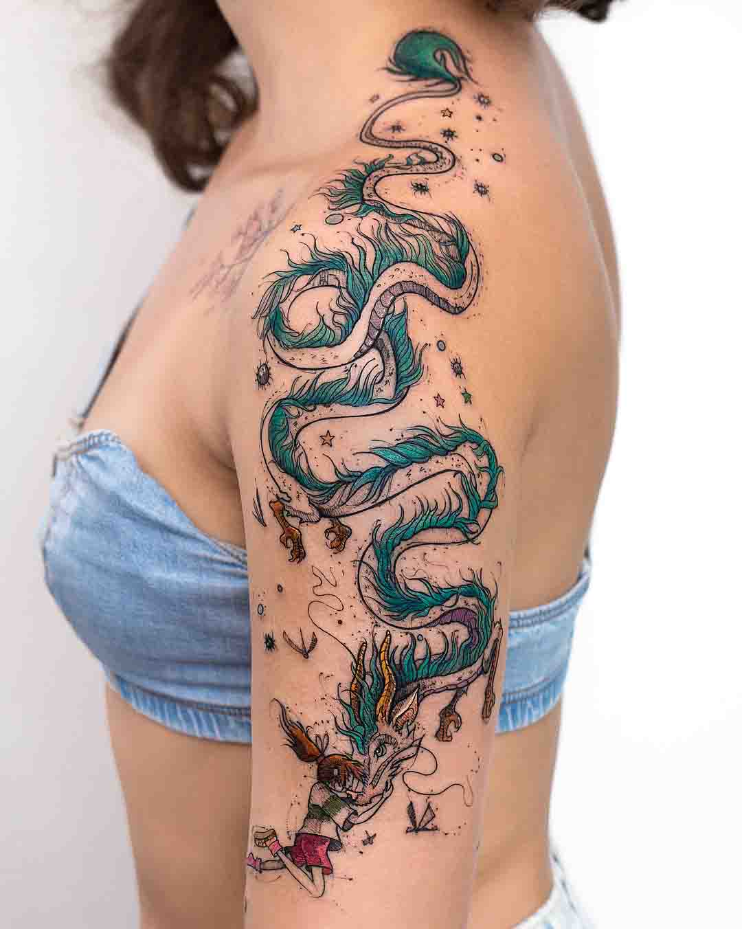 dragon tattoo on shoulder