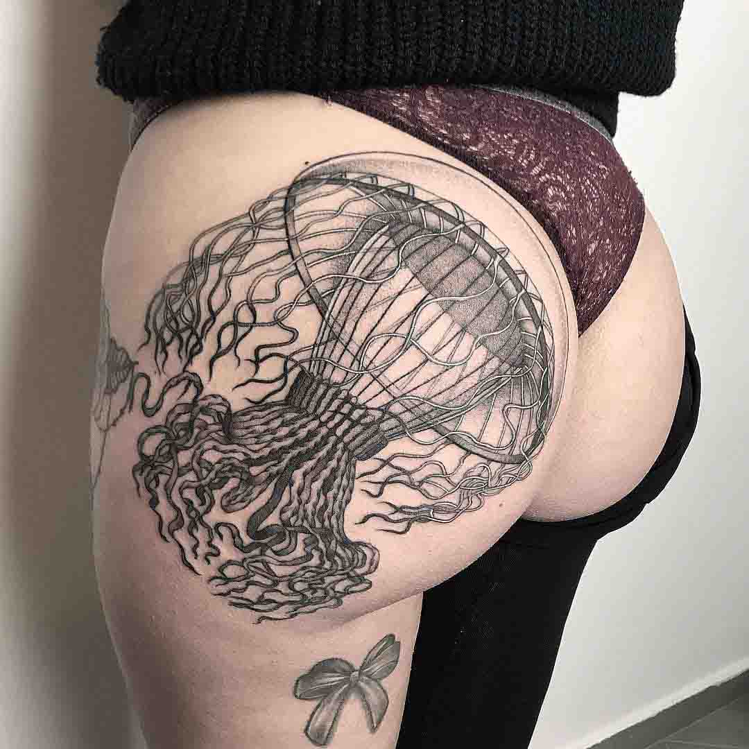 hip tattoo jellyfish