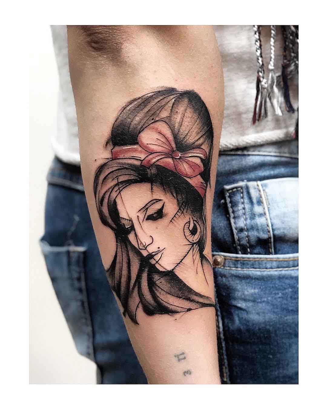 arm tattoo amy winehouse portrait